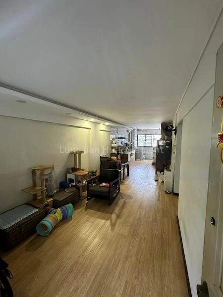 3 Room (3S) HDB for Sale in  684 Hougang Avenue 8 - Image 4