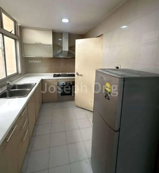 3 Bed Apartment (Condo) for Rent in  Regal 35 - Image 3