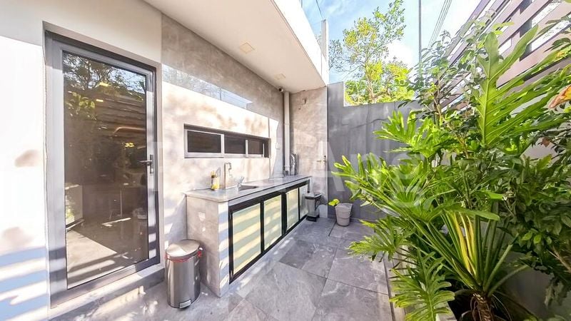 5 Bed Semi-Detached House (Landed) for Sale in  Toh Estate - Image 1