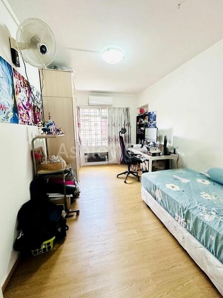 4 Room (4A) HDB for Sale in 842G Tampines Street 82 - Image 6