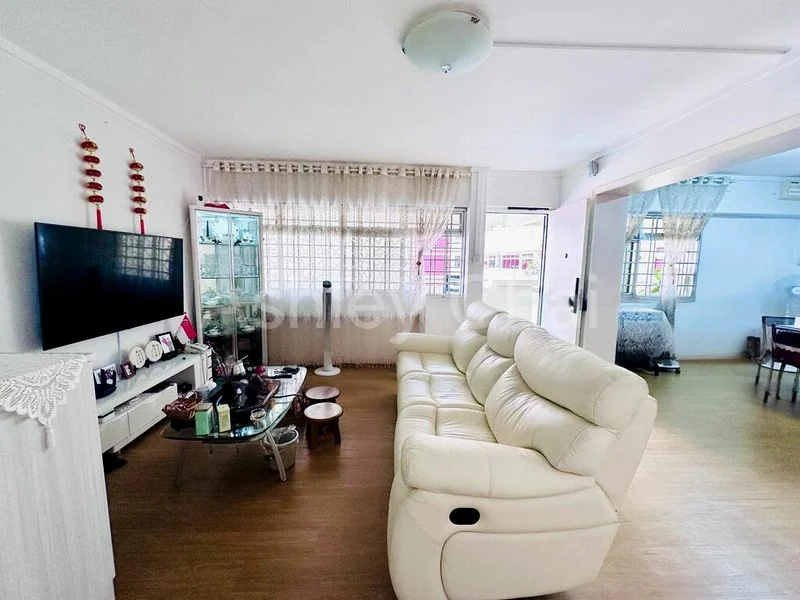 4 Room (4A) HDB for Sale in 842G Tampines Street 82 - Image 1