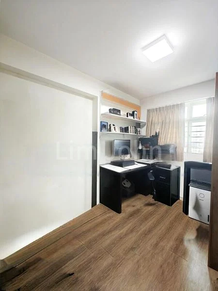 4 Room (4A) HDB for Sale in 663C Punggol Drive - Image 7