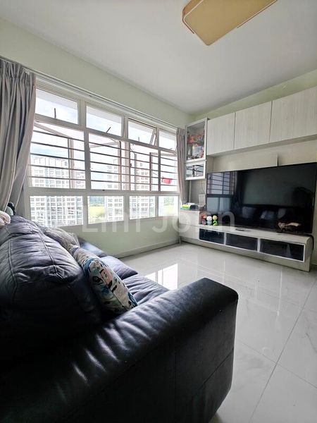 4 Room (4A) HDB for Sale in 663C Punggol Drive - Image 2