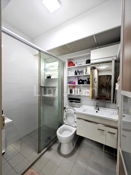 4 Room (4A) HDB for Sale in 663C Punggol Drive - Image 9