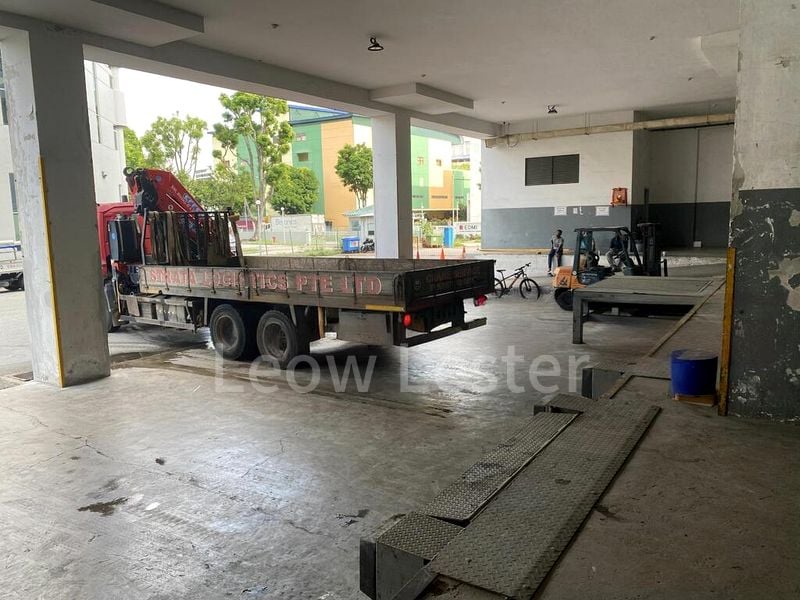 Warehouse for Rent: 4.5m / 6 loading bays, Yishun industrial park. - Image 3