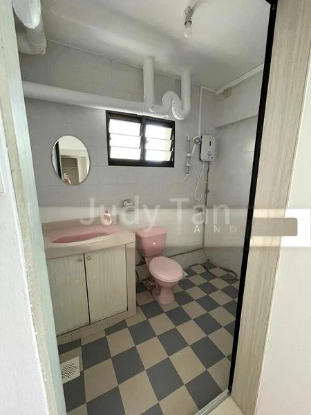 4 Room (4A) HDB for Rent in  548 Serangoon North Avenue 3 - Image 4