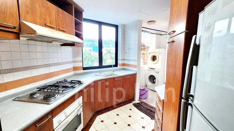3 Bed Condo for Rent in Montrosa - Image 10