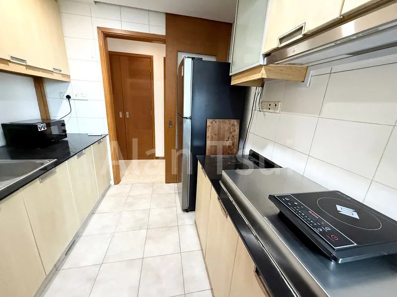 Common Room (Condo) for Rent in  Sunglade - Image 4