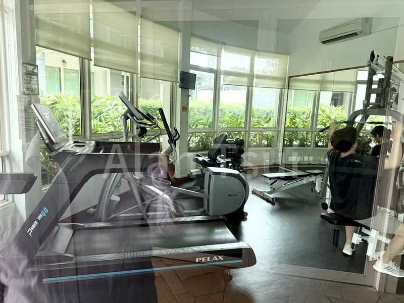 Common Room (Condo) for Rent in  Sunglade - Image 7