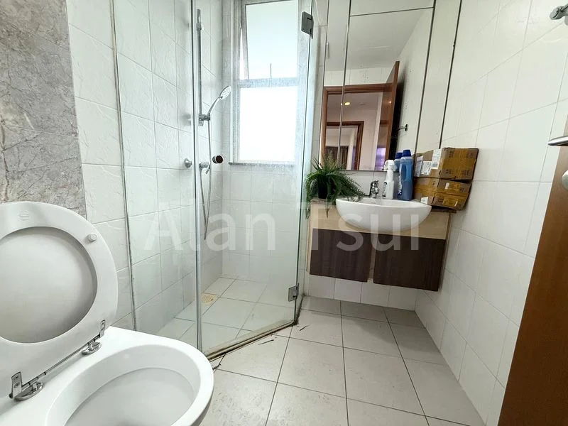 Common Room (Condo) for Rent in  Sunglade - Image 5