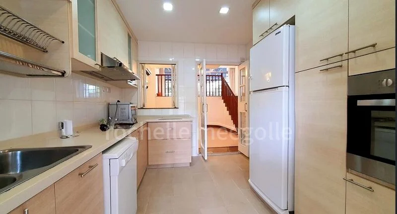 4 Bed Cluster House (Landed) for Rent in  Chancery Grove - Image 12