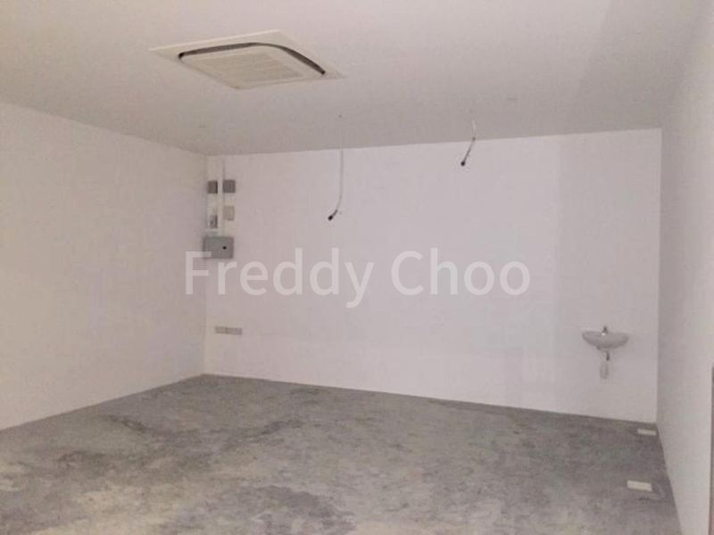 Shop / Shophouse for Sale in  Kensington Square - Image 5