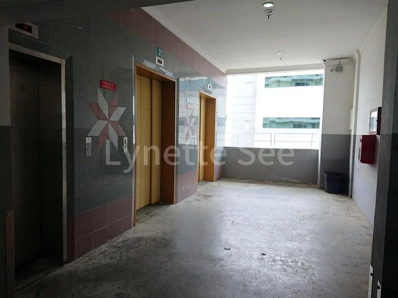 Light Industrial (B1) for Rent: MAE Building - Image 2