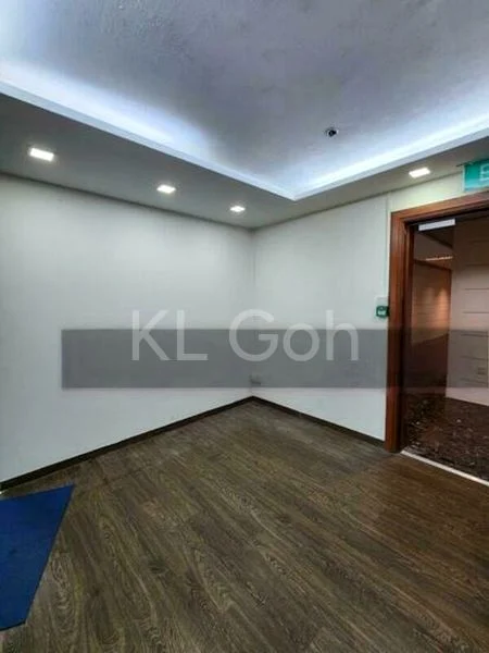 Office for Sale: International Plaza - Image 3