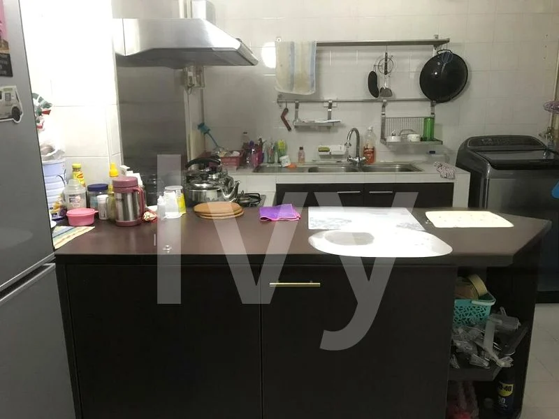 Common Room (HDB) for Rent in  649B Jurong West Street 61 - Image 1