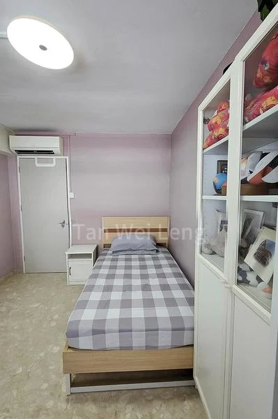 Common Room (HDB) for Rent in  10 Pine Close - Image 1