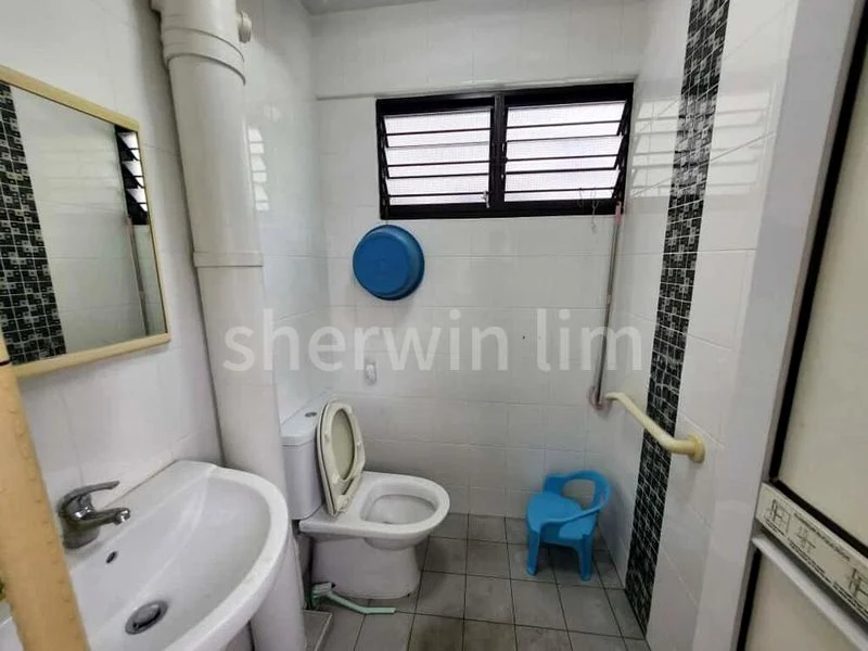 3 Room (3NG) HDB for Sale in  220 Yishun Street 21 - Image 5