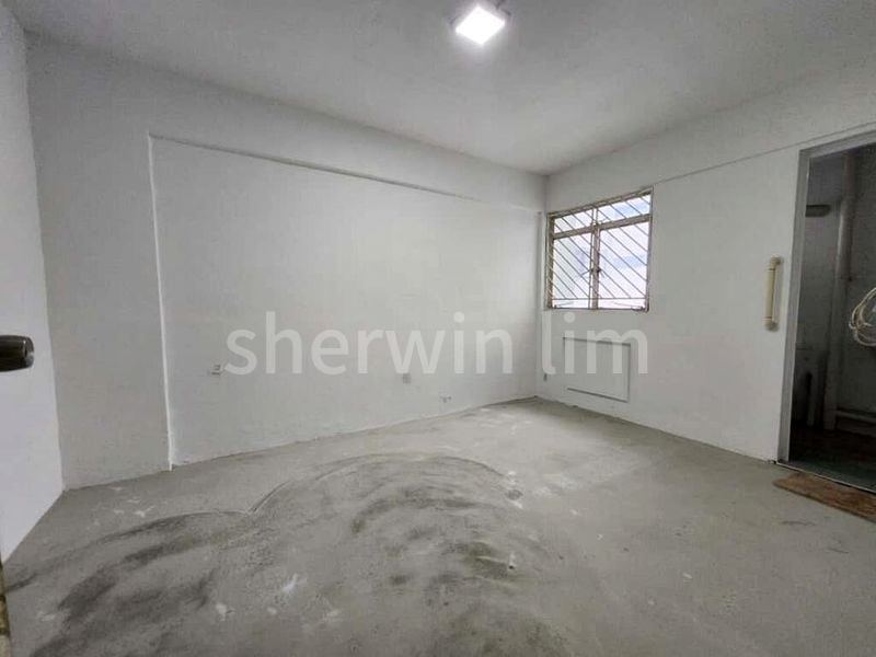 3 Room (3NG) HDB for Sale in  220 Yishun Street 21 - Image 4