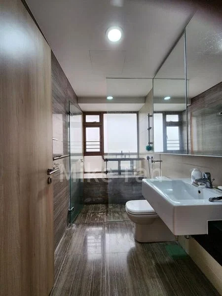 3 Bed Condo for Sale in  Waterfront Gold - Image 5