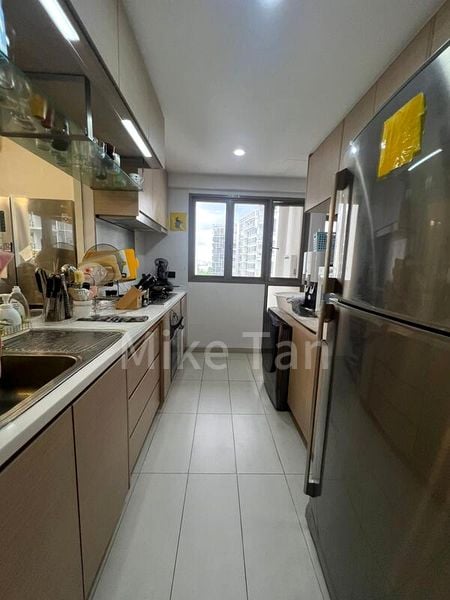 3 Bed Condo for Sale in  Waterfront Gold - Image 1