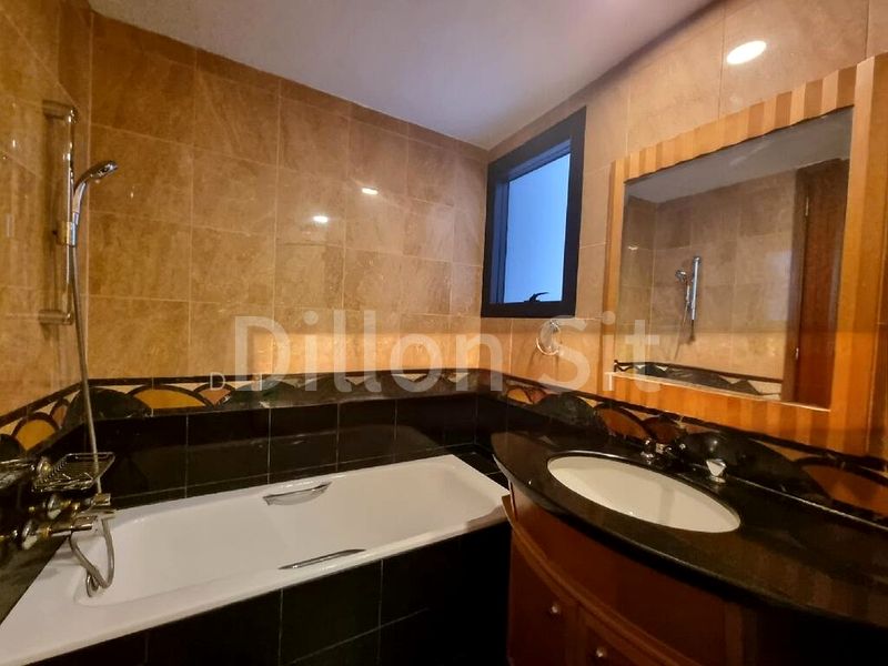 4 Bed Condo for Sale in  River Place - Image 3