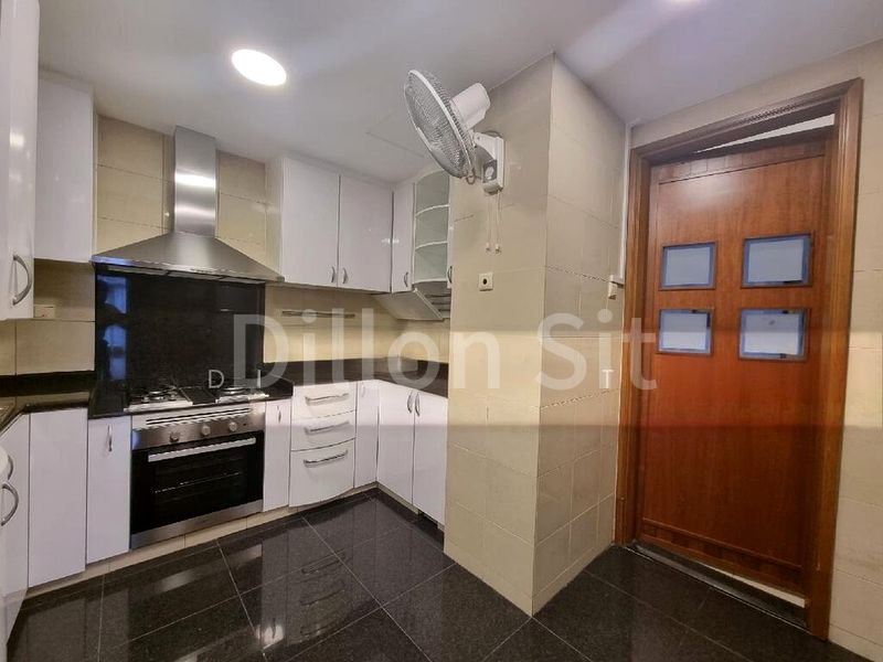 4 Bed Condo for Sale in  River Place - Image 8