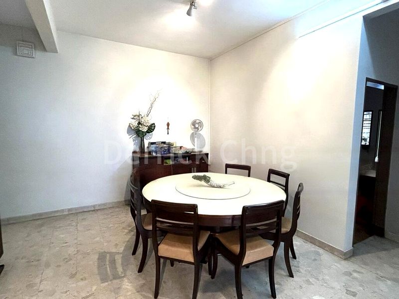 4 Bed Semi-Detached House (Landed) for Sale in  Lucky Rise - Image 2