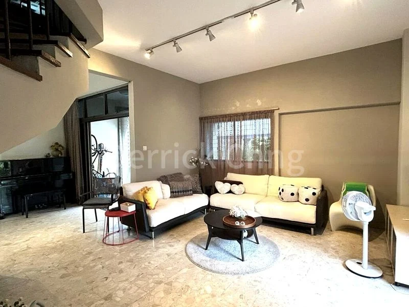 4 Bed Semi-Detached House (Landed) for Sale in  Lucky Rise - Image 1