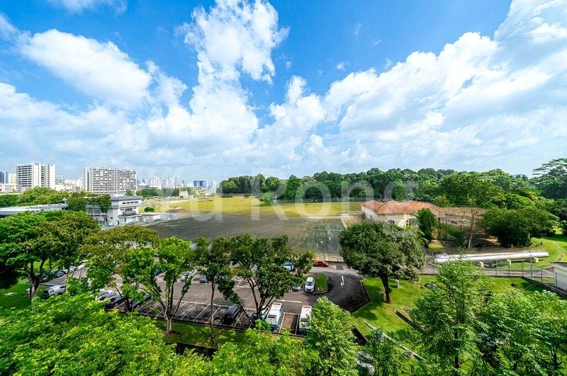 2 Bed Condo for Sale in Park Colonial - Image 1