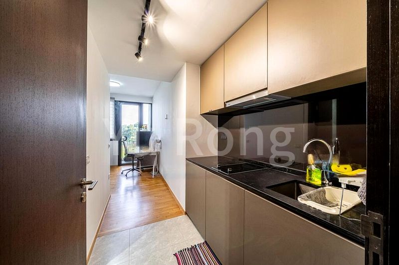 2 Bed Condo for Sale in Park Colonial - Image 4