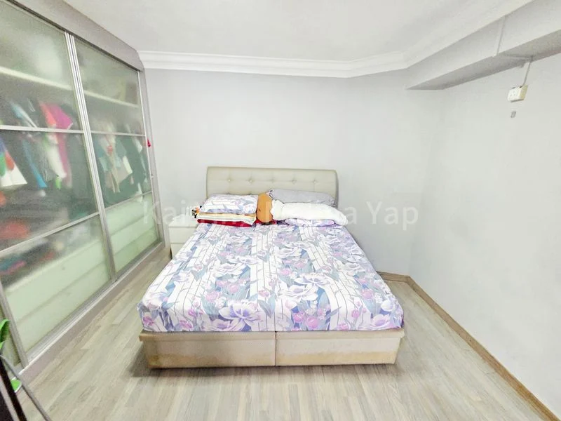 5 Room (5I) HDB for Sale in 899C Woodlands Drive 50 - Image 7