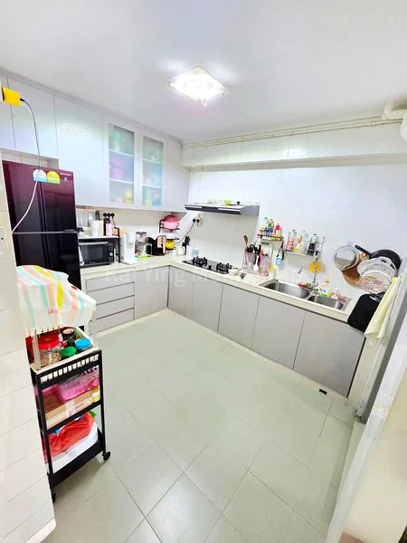 5 Room (5I) HDB for Sale in 899C Woodlands Drive 50 - Image 9