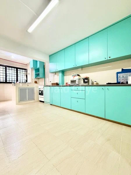 4 Room (4I) HDB for Sale in  17 Marine Terrace - Image 11