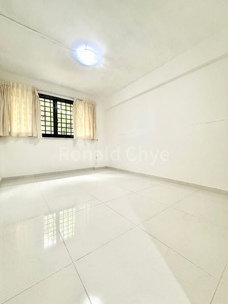 4 Room (4I) HDB for Sale in  17 Marine Terrace - Image 13