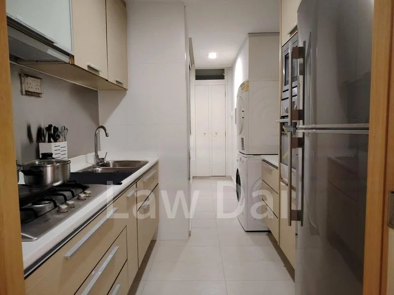 Common Room (Condo) for Rent in  8 @ Mount Sophia - Image 2