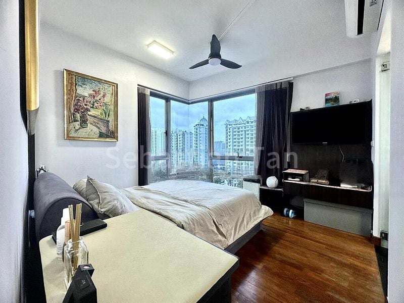 3 Bed Condo for Sale in  One Fort - Image 9