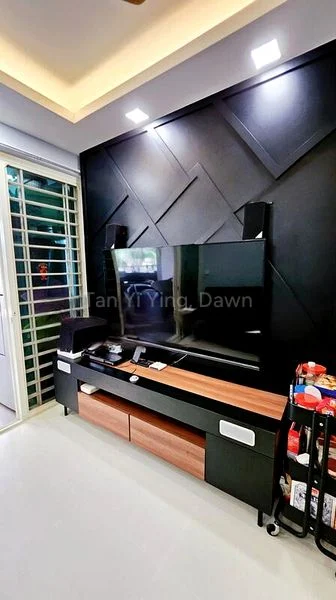 3 Bed Executive Condo for Sale in  Watercolours - Image 3