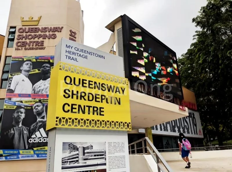 Shop / Shophouse for Rent: Queensway Shopping Centre - Image 2