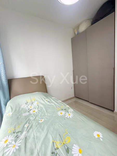 Common Room (Condo) for Rent in  Bellewaters - Image 2