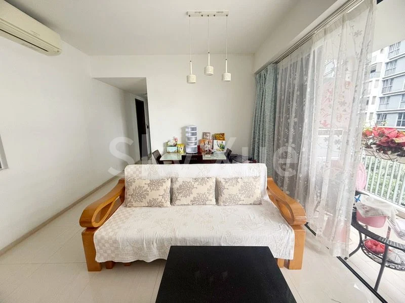 Common Room (Condo) for Rent in  Bellewaters - Image 4