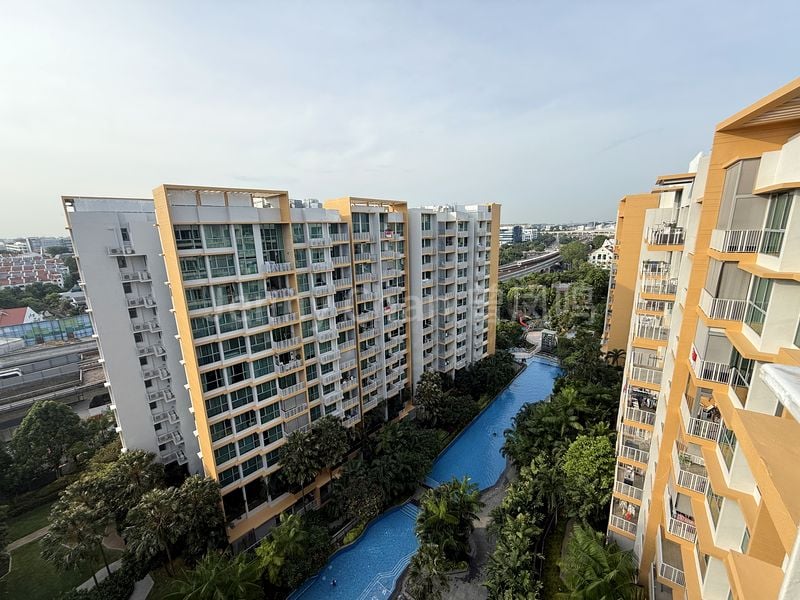 2 Bed Condo for Sale in  The Glades - Image 3