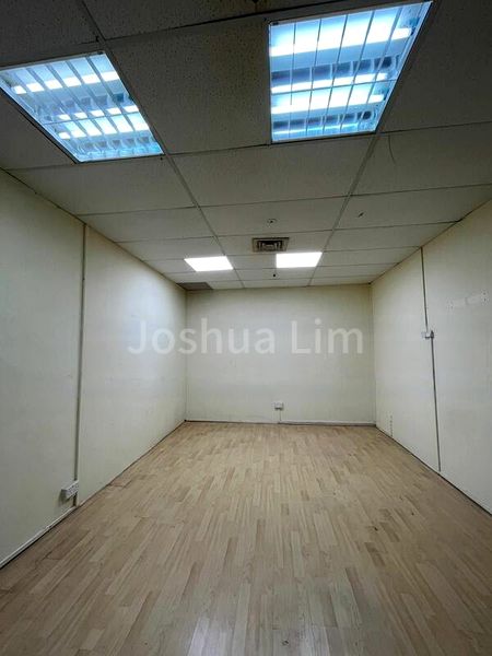 Shop / Shophouse for Rent: Bukit Timah Shopping Centre - Image 4