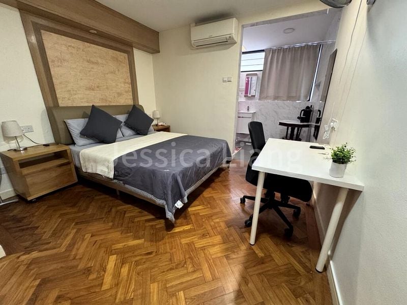 Master Room (Landed) for Rent in East View Garden - Image 4