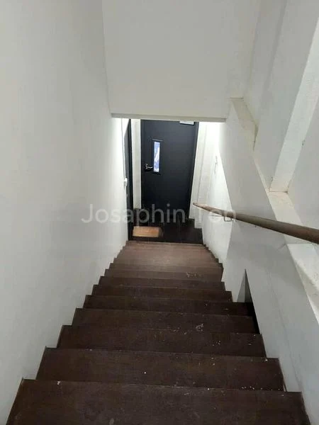 Shop / Shophouse for Rent: Arab Street - Image 2