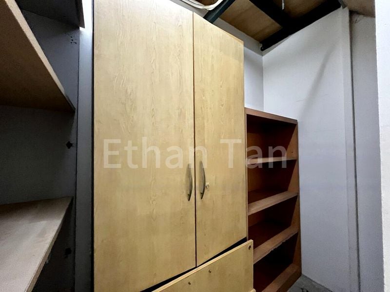 Light Industrial (B1) for Rent: Pemimpin Industrial Building - Image 5