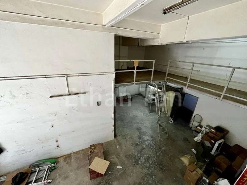 Light Industrial (B1) for Rent: Pemimpin Industrial Building - Image 1