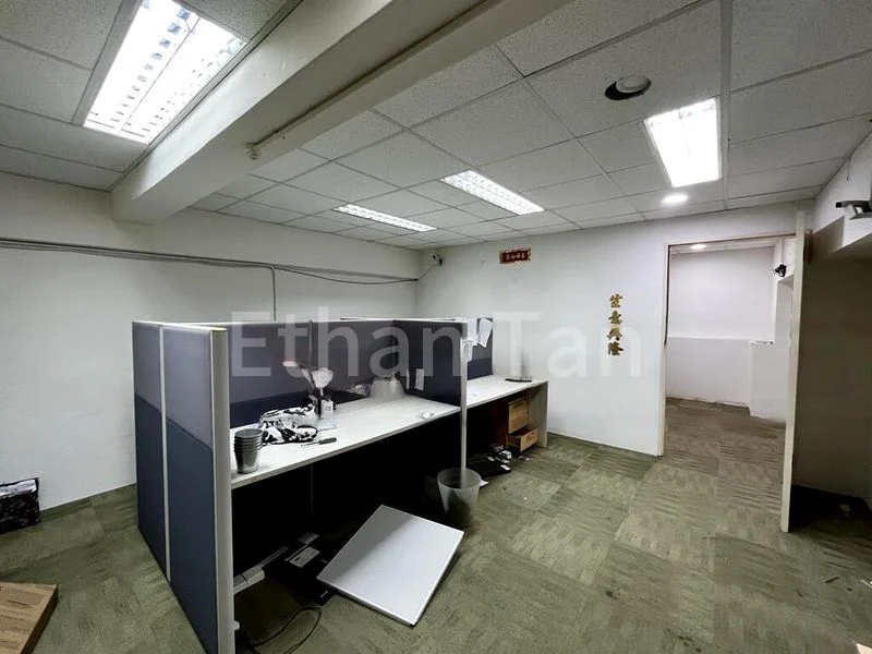 Light Industrial (B1) for Rent: Pemimpin Industrial Building - Image 6