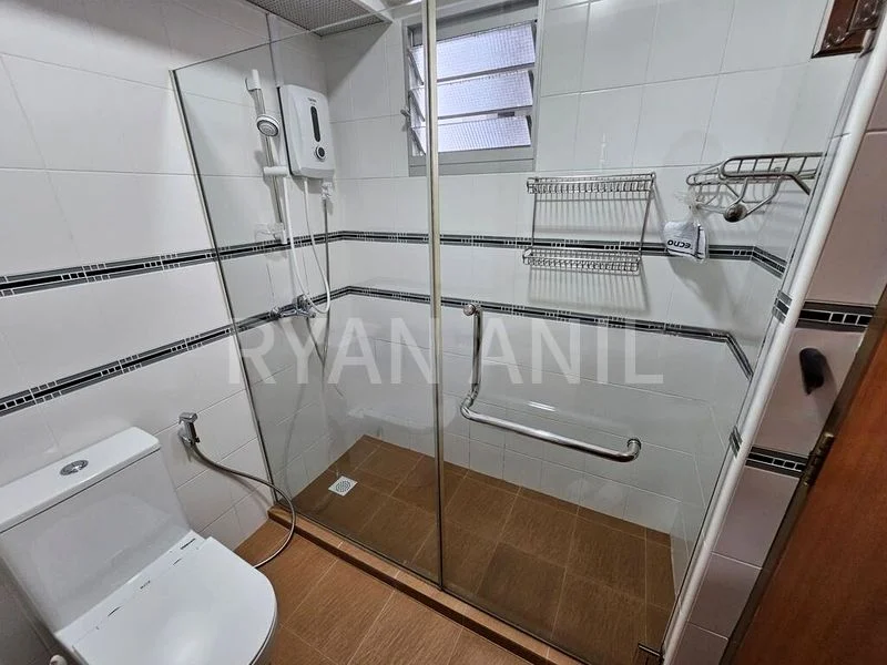 Master Room (HDB) for Rent in  27 Ghim Moh Link - Image 4