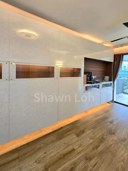 3 Bed Executive Condo for Sale in  The Topiary - Image 2