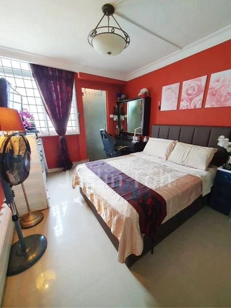 4 Room (4S) HDB for Sale in  341 Ubi Avenue 1 - Image 5